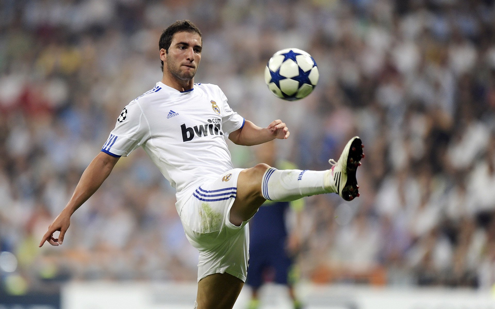 梅西爆发，丹麦连续得分压制新西兰，绿茵场上的冰与火之歌